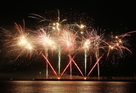 18年 わっしょい百万みんなの花火 夏祭りを飾る風物詩 18年7月13日 エキサイトニュース