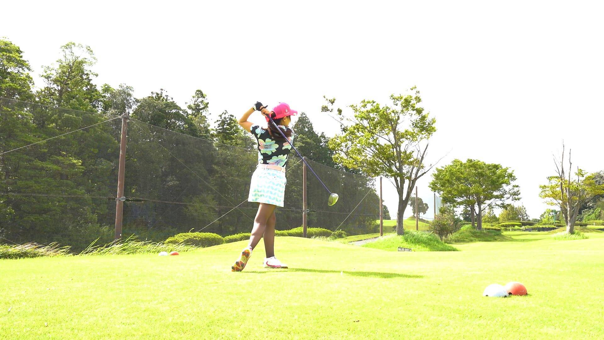 ゴルフ初心者におすすめ ゴルフドライバーの選び方とスイングのコツ 18年9月13日 エキサイトニュース ゴルフ初心者におすすめ ゴルフドライバーの選び方とスイングのコツ 18年9月13日 エキサイトニュース