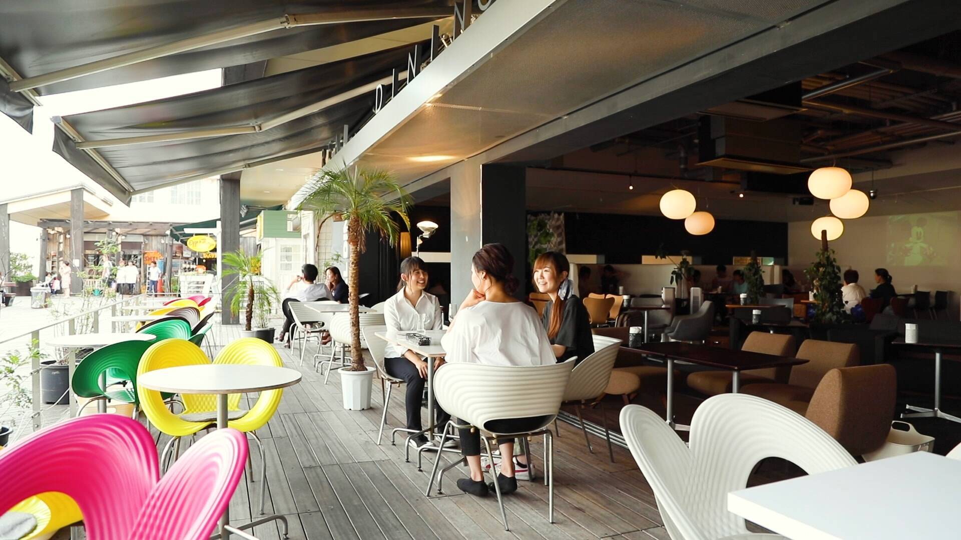 神戸港を一望できる絶景カフェ Real Dining Cafe 18年10月11日 エキサイトニュース