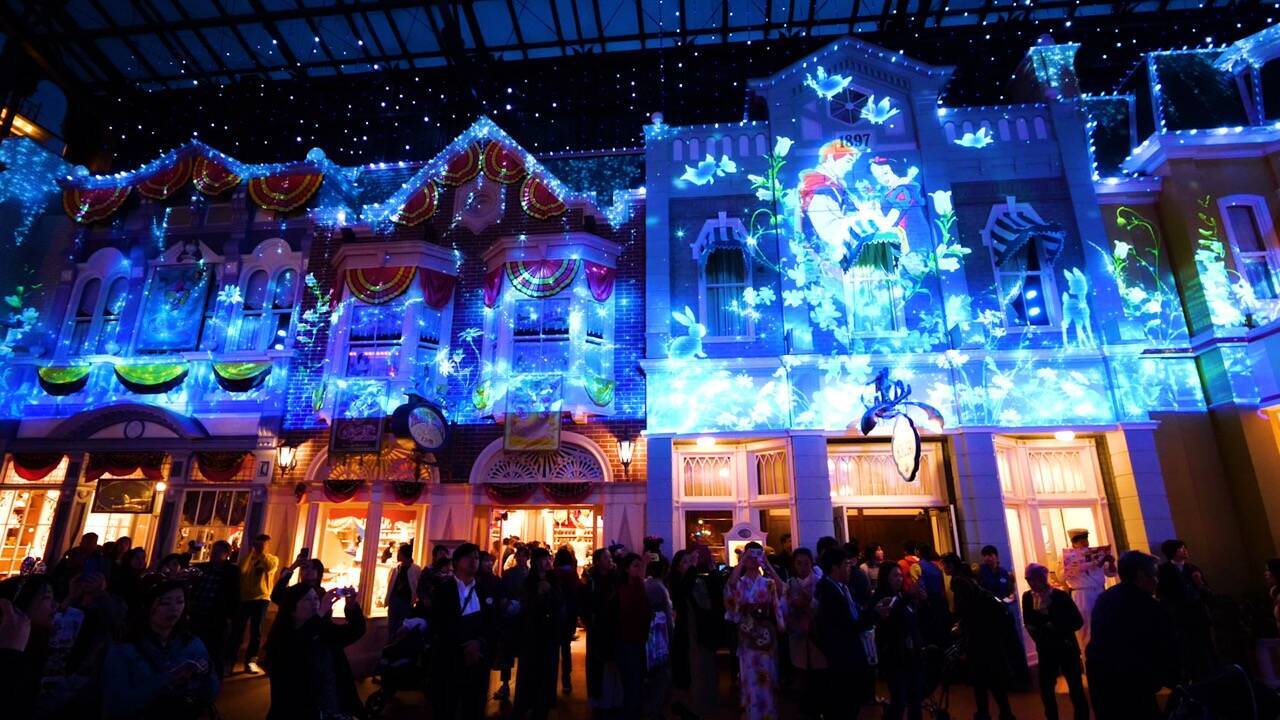 クリスマス限定 セレブレーションストリートの音楽と光の魔法 2018年11月13日 エキサイトニュース