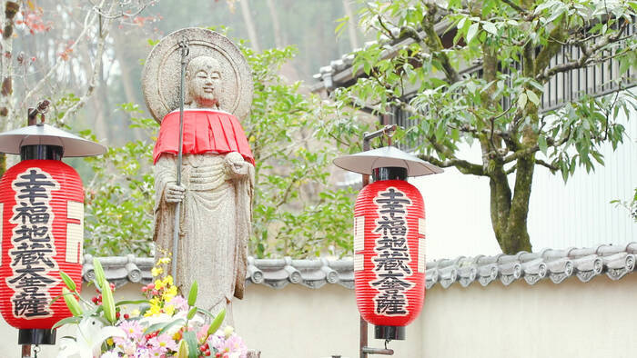 鈴虫の音色 説法 京都 鈴虫寺 願い事を叶えるお地蔵様にお参りして 19年1月10日 エキサイトニュース