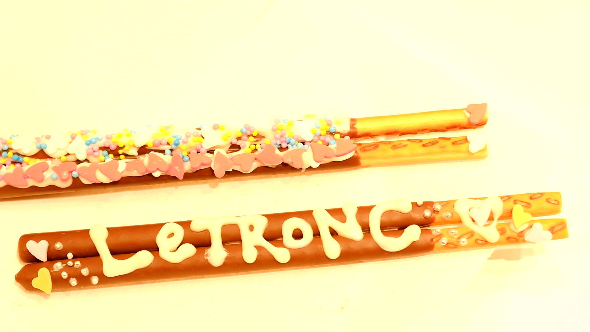 あの グリコ の工場で 大人が思わず夢中になる オリジナルのデコポッキー体験 17年1月2日 エキサイトニュース