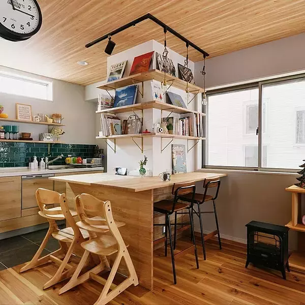 「「L字カウンターのある、好きを集めたカフェ風ナチュラルキッチン」 by singingmoonさん」の画像