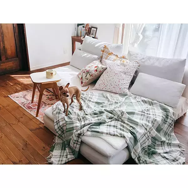 「この心地よさがたまらない！ぬくもりと彩りをプラスするIKEAのブランケット」の画像