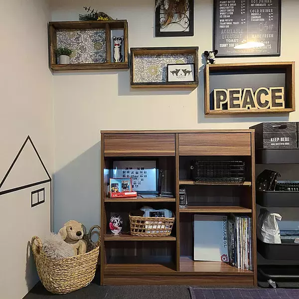 「個性豊かな本棚の魅力！ライフスタイルに合った本棚を見つけよう」の画像