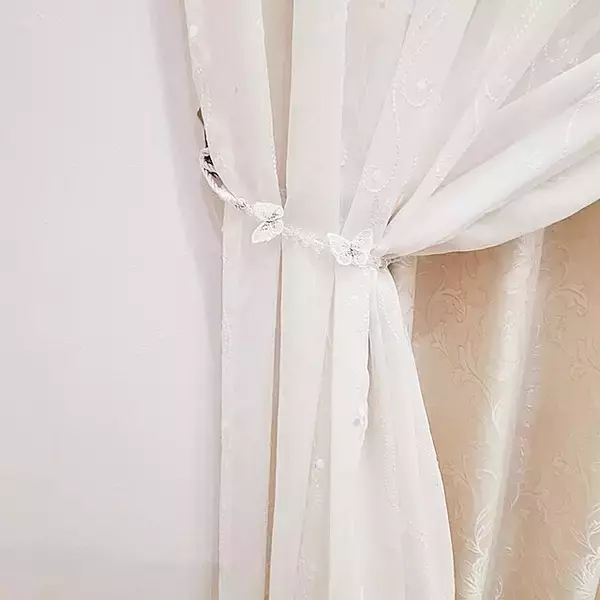 「シンプルで洗練されたインテリアを演出☆セリアでそろうホワイトアイテム」の画像