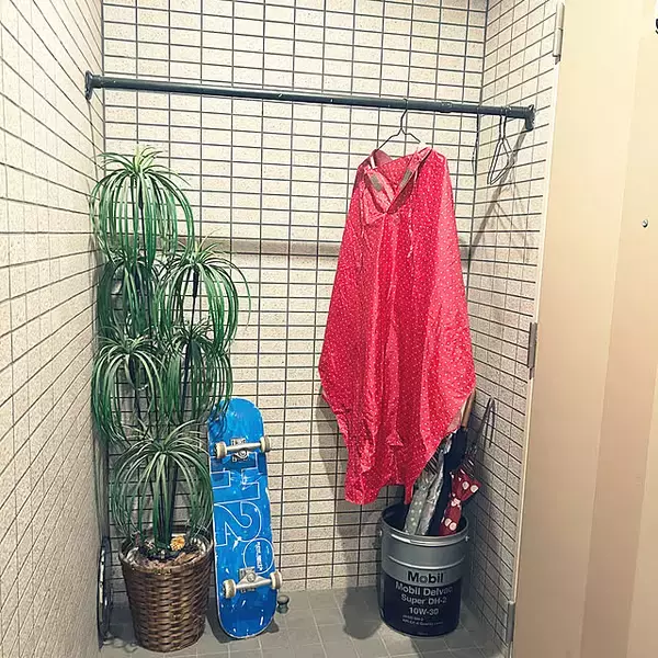 「お家の中でも外でも便利に使える♪暮らしを快適にするつっぱり棒活用法」の画像