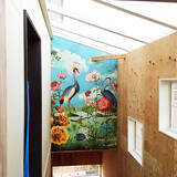 「壁に彩りとアクセントをプラス☆柄ものの壁紙で楽しむインテリア」の画像1