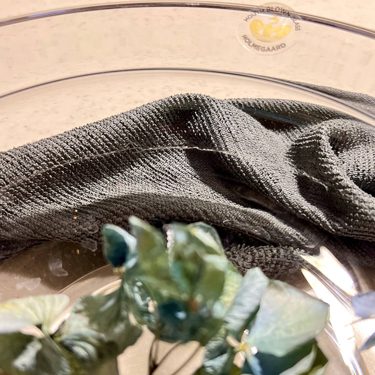 「シンプルに花を楽しめる、透明ガラスの広口花瓶」 by Kikko.さん