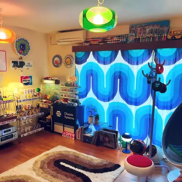 「【写真でルームツアー】アメリカンヴィンテージ×ミッドセンチュリーでつくる4つのお部屋。cassady.cassadyさんのお家をご紹介！」の画像