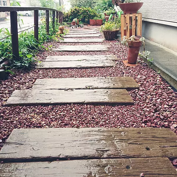 うきうきした気持ちで帰りたい♪こだわり溢れる玄関アプローチ