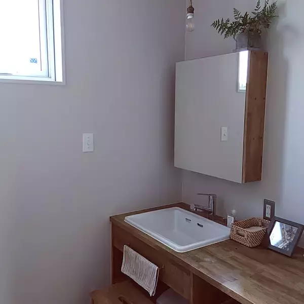 「お家のいたるところで大活躍！無印良品の重なるラタンバスケット」の画像