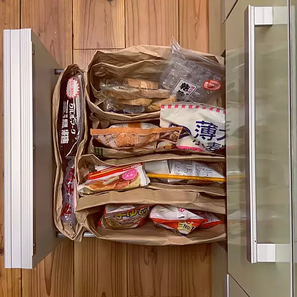 「手放す前にまだ活かせる！加工しやすく暮らしに役立つ米袋の再利用方法6選」の画像