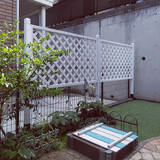 「視線のお悩みをやさしく解消！暮らしに安心を添える目隠しフェンス実例アイデア集」の画像7