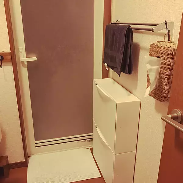 「壁面収納で省スペースは万全！IKEAのTRONESに収納したいおすすめアイテム6選」の画像