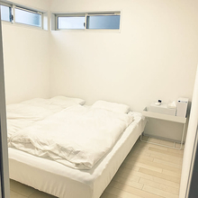 一人暮らしから家族の寝室まで自由に使える♪無印良品の脚付きマットレスがある暮らし