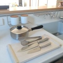 キッチンウエアから家具まで名品ぞろい！シンプルモダンで高品質な柳宗理のアイテム