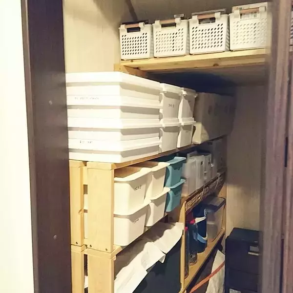 「たっぷりしまえてスッキリ使いやすい♪物置＆物置スペースの収納アイデア」の画像
