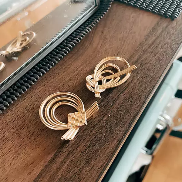 「テーブルコーディネートのアクセントに♪100均で見つかる個性的な箸置き6選」の画像