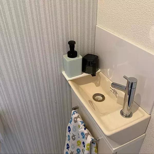 「幅広い用途に使える万能アイテム！100均の珪藻土マットをご紹介」の画像