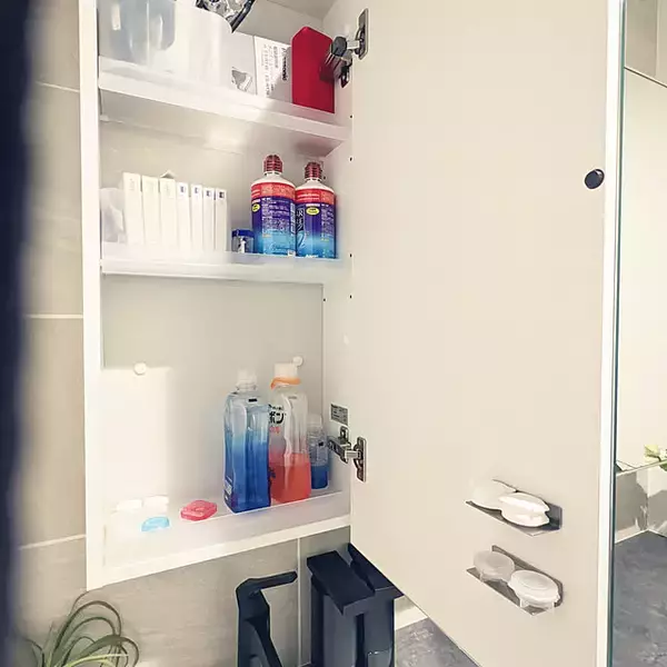 「デッドスペースを上手に使いこなして快適に。扉裏を使った収納実例6選」の画像