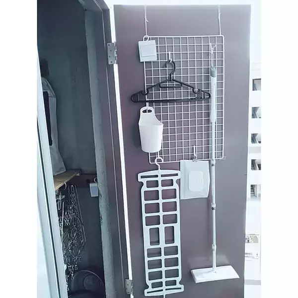 「デッドスペースを上手に使いこなして快適に。扉裏を使った収納実例6選」の画像