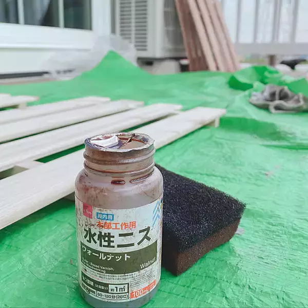 「用途や仕上がりイメージに合わせて選べる♪ダイソーの塗料・ペンキを使ったDIY実例集」の画像