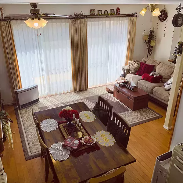 「見た目も機能もばっちり♡シーリングファンライトがあるお部屋」の画像