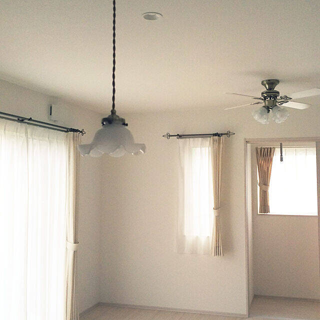 見た目も機能もばっちり♡シーリングファンライトがあるお部屋