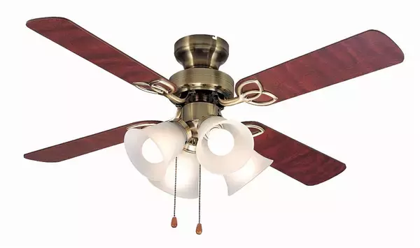 「見た目も機能もばっちり♡シーリングファンライトがあるお部屋」の画像