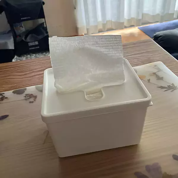 「【高コスパアイテム】半分カットで無駄なく使える、DAISOの厚手ペーパータオル by yuzuさん」の画像