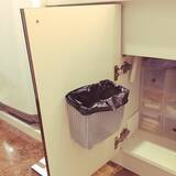 「貼って留めるだけで暮らしが整う！マジックテープを使った日常に役立つアイデア集」の画像4