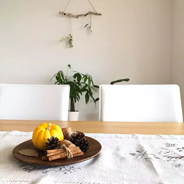 「食事やインテリアに活躍！無印良品のアカシア食器を楽しむアイデア集」の画像