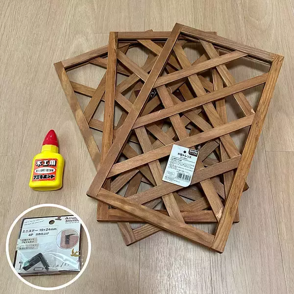 「「空間を有効活用！木製フェンス3枚を棚に変える簡単レシピ」 by milkさん」の画像