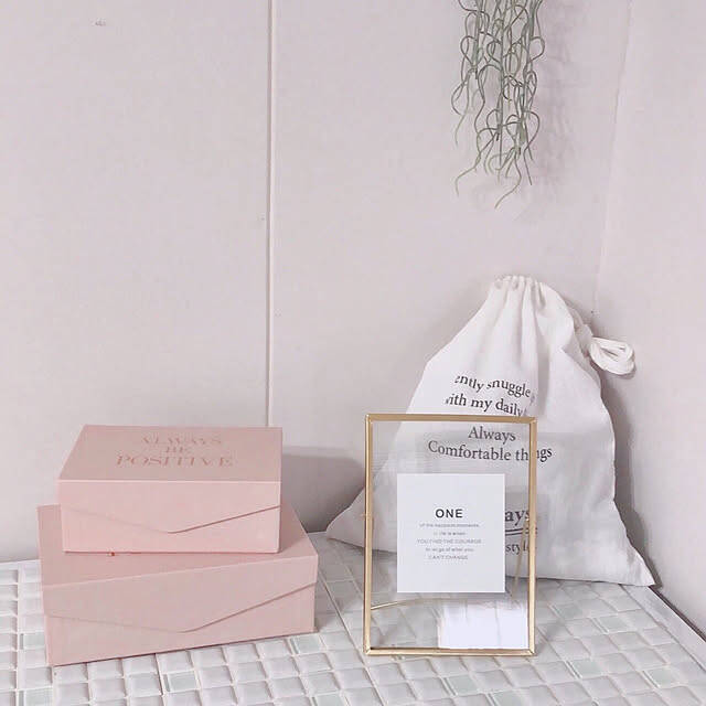 インテリアのアクセントと収納を両立！ダイソーのペーパーボックスを使った収納アイデア