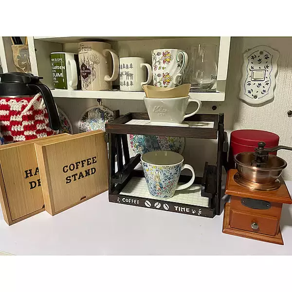 溢れかえったコーヒーコーナーがスッキリ快適に！手軽にそろう100均のコーヒーグッズ収納