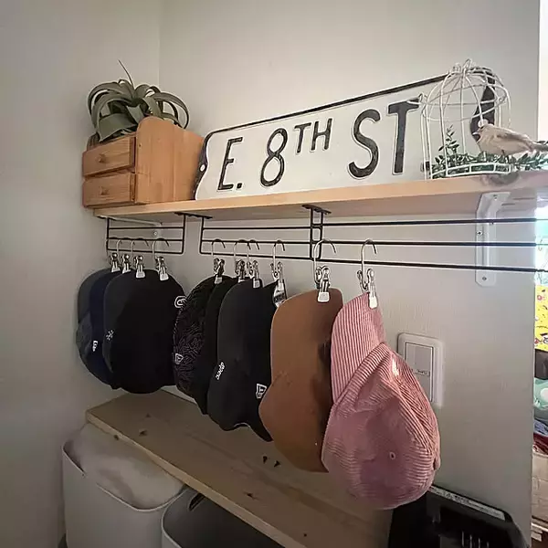 玄関を見栄えよく整理整頓♪玄関のディスプレイ収納DIYアイディア