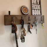 「玄関を見栄えよく整理整頓♪玄関のディスプレイ収納DIYアイディア」の画像2