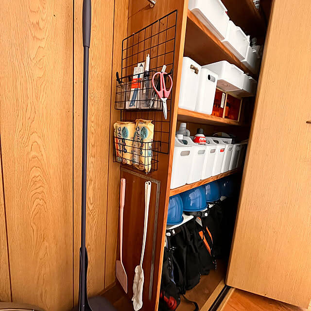 玄関を見栄えよく整理整頓♪玄関のディスプレイ収納DIYアイディア