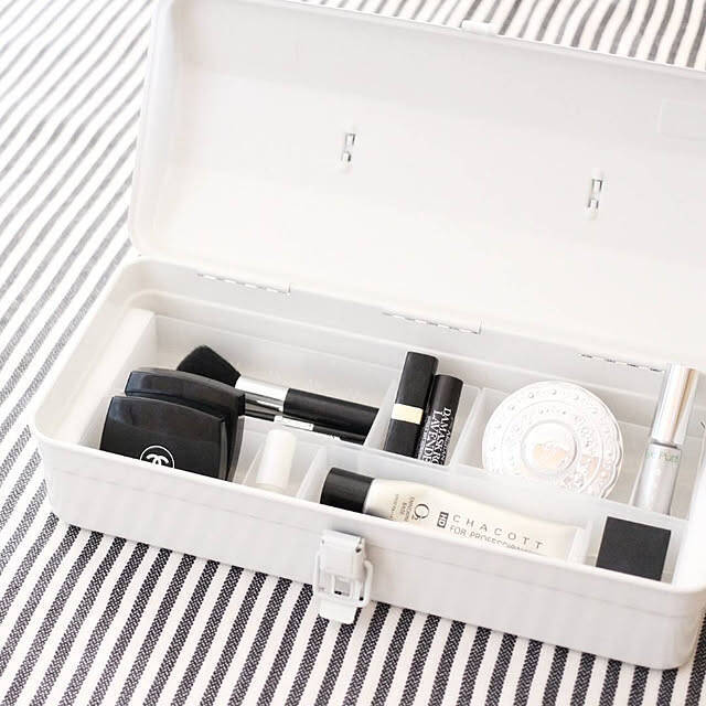 道具も生活雑貨もすっきり。無印良品のスチール工具箱収納