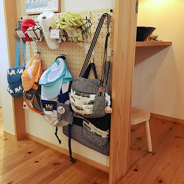 床に置きっぱなしにしない 幼稚園グッズ置き場の作り方 22年4月25日 エキサイトニュース 床に置きっぱなしにしない 幼稚園グッズ置き場の作り方 22年4月25日 エキサイトニュース