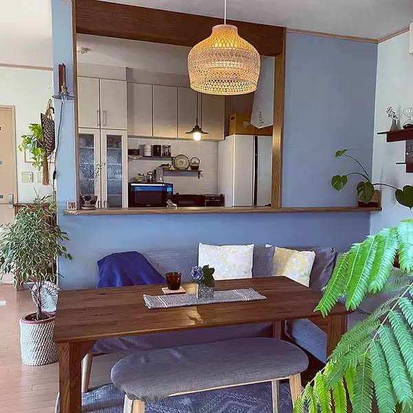 「【写真でルームツアー】北欧インテリア×ジャパンディでつくる、心地よい4つの空間。taka17cafeさんのお家をご紹介！」の画像