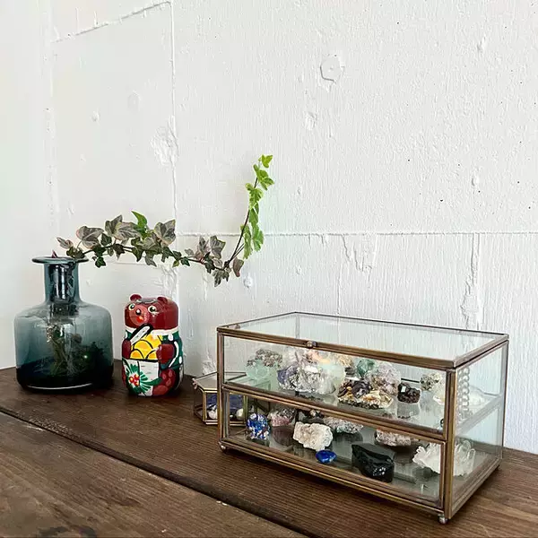 「骨董品をカジュアルに。古道具を暮らしに取り入れるコツをご紹介！」の画像