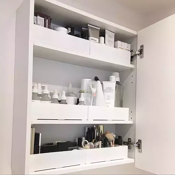 「使い勝手と見た目のよさを両立♪スキンケアアイテムの収納実例」の画像