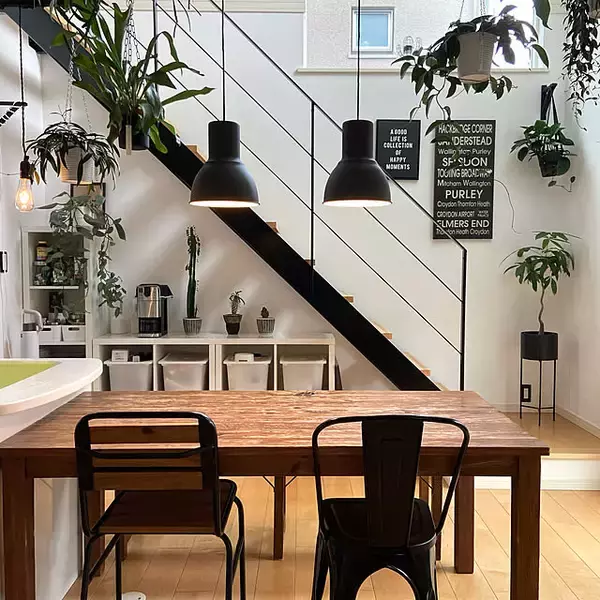 「シンプル派もアクセント派もうれしい♪IKEAのペンダントライトがある暮らし」の画像