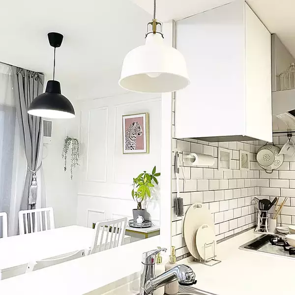 「シンプル派もアクセント派もうれしい♪IKEAのペンダントライトがある暮らし」の画像