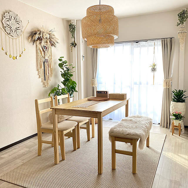 ゆるやかな空気が流れる空間。BOHOインテリアで整える暮らしとお部屋のアイデアを紹介