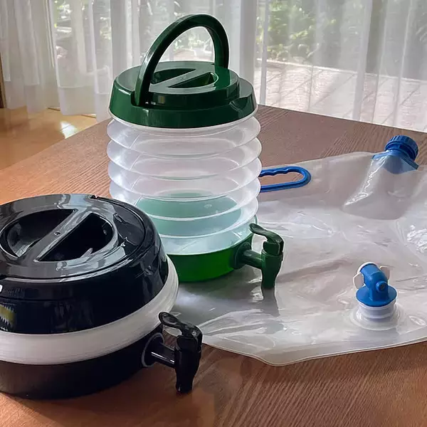 「お手ごろ価格で安心をプラス。いざというときに役立つ100均のおすすめ防災グッズ」の画像