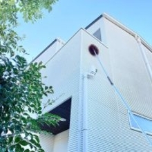 下から届く工夫で高所に上ることなくキレイに♪おうちの高いところを掃除するためのコツ