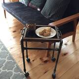 「DIYで思いどおり！サイドテーブルのスペース活用アイデア」の画像10